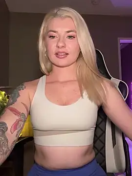 Snapshot of Anour_amour chatting on 8, 12, 2024 Anour amour online show from 8, 12, 2024