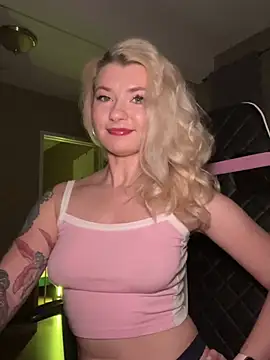 Snapshot of Anour_amour chatting on 12, 1, 2025 Anour amour online show from 12, 1, 2025