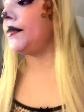 Snapshot of PurpleHaze17 chatting on 21, 10, 2025 PurpleHaze17 online show from 21, 10, 2025