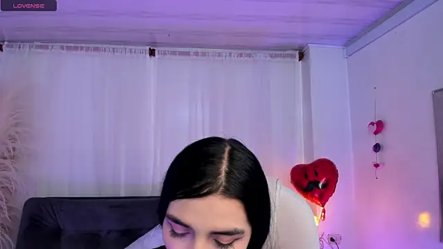 miel gomez online show from 25, 2, 2025