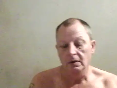 Snapshot of chubbybear2cum chatting on 24, 12, 2024 chubbybear2cum online show from 24, 12, 2024