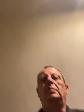 Snapshot of chubbybear2cum chatting on 20, 9, 2025 chubbybear2cum online show from 20, 9, 2025