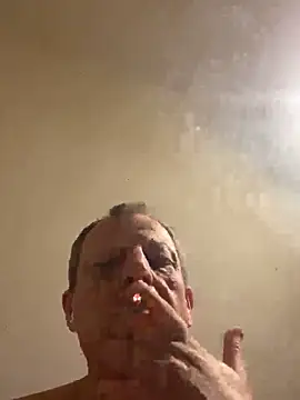 Snapshot of chubbybear2cum chatting on 13, 10, 2025 chubbybear2cum online show from 13, 10, 2025