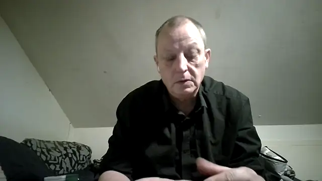 Snapshot of chubbybear2cum chatting on 4, 3, 2026 chubbybear2cum online show from 4, 3, 2026