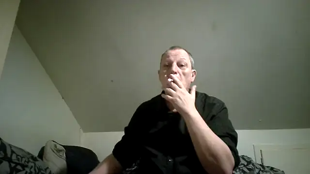Snapshot of chubbybear2cum chatting on 9, 3, 2026 chubbybear2cum online show from 9, 3, 2026