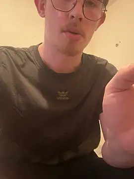 Snapshot of sollzii chatting on 27, 2, 2025 sollzii online show from 27, 2, 2025