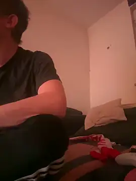 Snapshot of sollzii chatting on 12, 3, 2025 sollzii online show from 12, 3, 2025