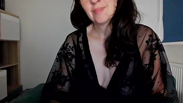 Ella Next Door online show from 8, 7, 2026