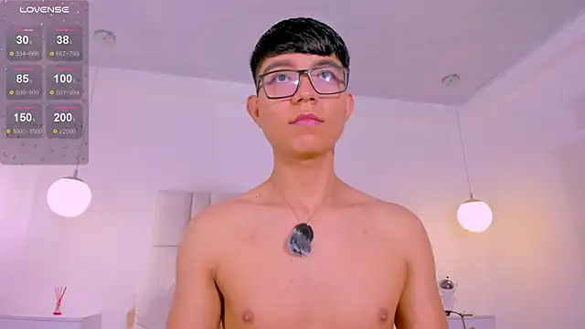 Snapshot of CodyTwink chatting on 13, 7, 2026 CodyTwink online show from 13, 7, 2026