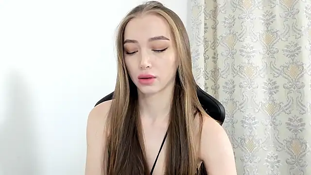 Sweet-bb online show from 3, 12, 2024