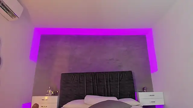 jasminehill  online show from 8, 3, 2025