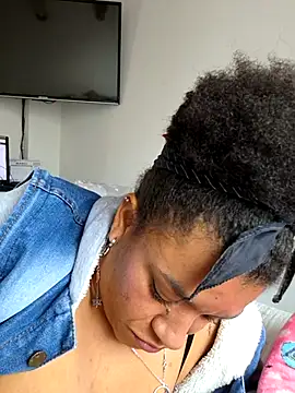 Snapshot of Selket11 chatting on 10, 3, 2025 Selket11 online show from 10, 3, 2025