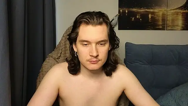 MoreRealAlex online show from 4, 5, 2026