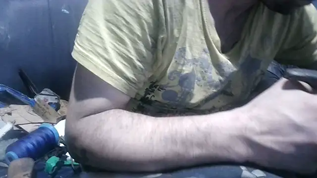 robeaulieu02 online show from 21, 1, 2025