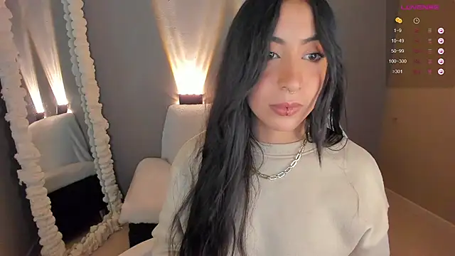 Snapshot of amber_curly chatting on 11, 12, 2024 amber curly online show from 11, 12, 2024