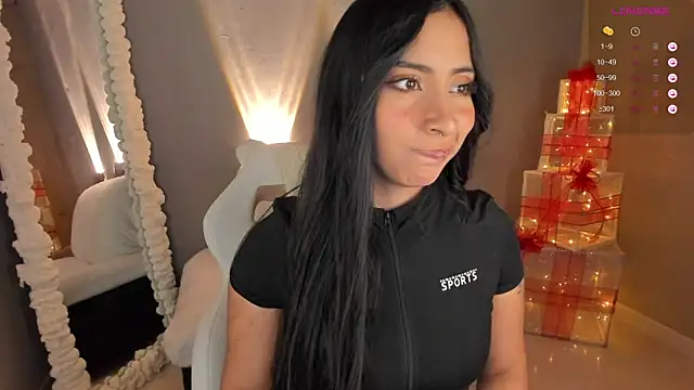 Snapshot of amber_curly chatting on 13, 12, 2024 amber curly online show from 13, 12, 2024