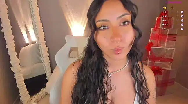 Snapshot of amber_curly chatting on 15, 1, 2025 amber curly online show from 15, 1, 2025