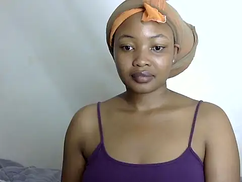 Snapshot of Q_amor2 chatting on 6, 1, 2025 Q amor2 online show from 6, 1, 2025