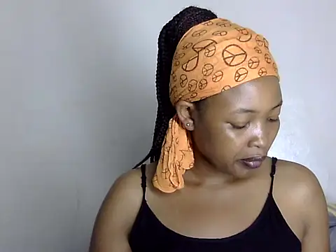 Snapshot of Q_amor2 chatting on 3, 2, 2025 Q amor2 online show from 3, 2, 2025