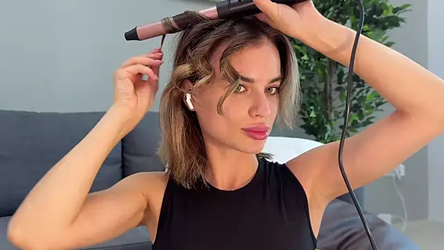 Snapshot of JodyBlow chatting on 3, 10, 2025 JodyBlow online show from 3, 10, 2025