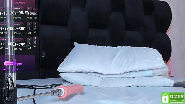 Eris Rose online show from 6, 3, 2025