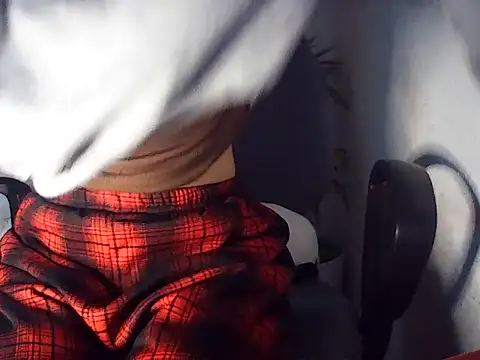 Snapshot of Haralushiaaax chatting on 12, 3, 2026 Haralushiaaax online show from 12, 3, 2026