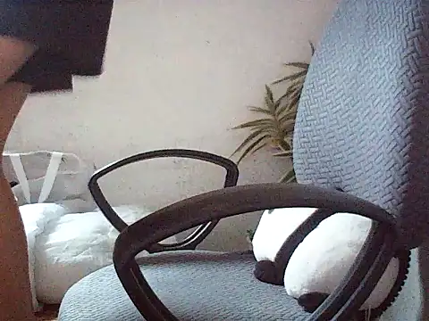 Snapshot of Haralushiaaax chatting on 21, 3, 2026 Haralushiaaax online show from 21, 3, 2026