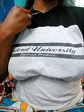 Snapshot of Nancy-22 chatting on 14, 2, 2025 Nancy-22 online show from 14, 2, 2025