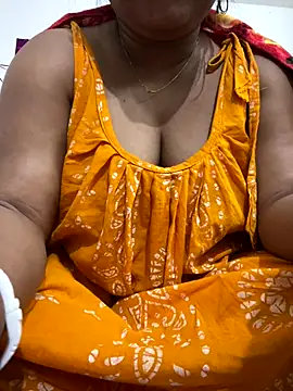 Snapshot of Nancy-22 chatting on 22, 12, 2025 Nancy-22 online show from 22, 12, 2025