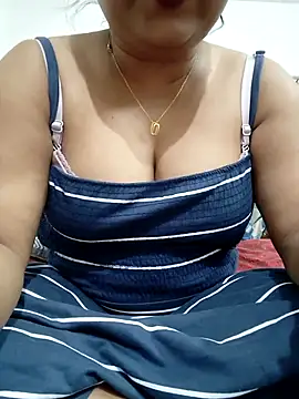 Snapshot of Nancy-22 chatting on 13, 3, 2026 Nancy-22 online show from 13, 3, 2026