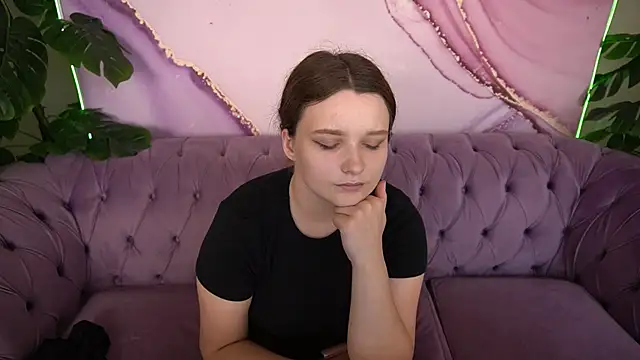 MagicPeachh  online show from 5, 8, 2026