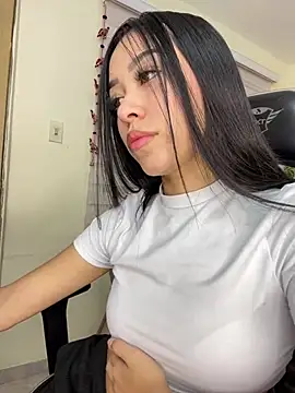 Starliee   online show from 18, 2, 2025