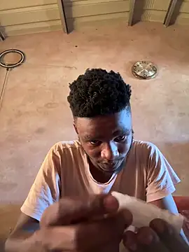 Snapshot of HottSledge chatting on 8, 3, 2025 HottSledge online show from 8, 3, 2025