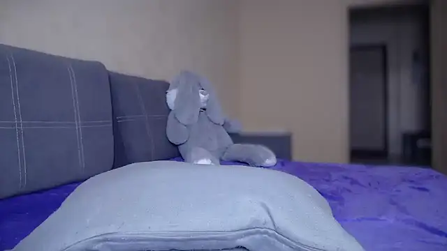 AlexaCruze online show from 15, 2, 2025