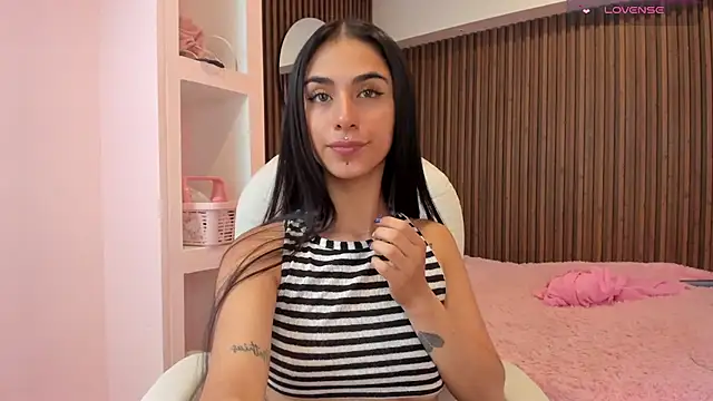 isabella cooper9 online show from 10, 12, 2024