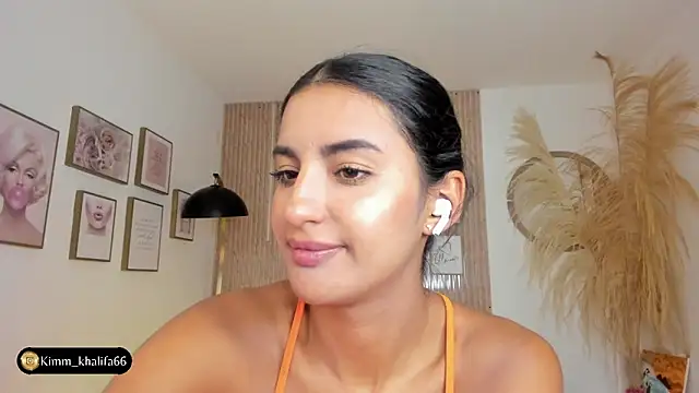 Snapshot of Kimm_khalifa chatting on 13, 2, 2025 Kimm khalifa online show from 13, 2, 2025