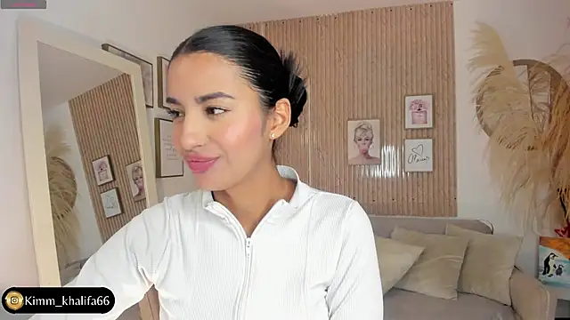 Snapshot of Kimm_khalifa chatting on 10, 3, 2025 Kimm khalifa online show from 10, 3, 2025