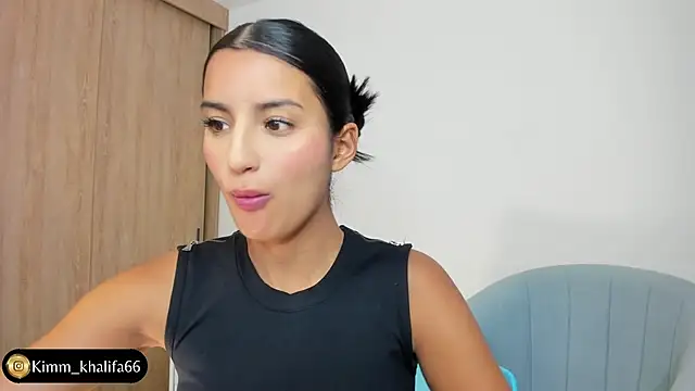 Snapshot of Kimm_khalifa chatting on 22, 3, 2025 Kimm khalifa online show from 22, 3, 2025