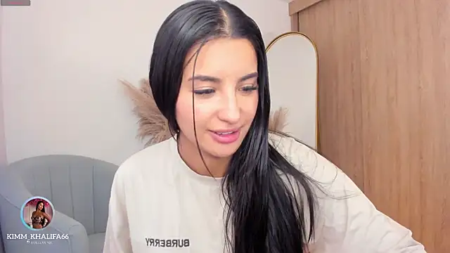 Snapshot of Kimm_khalifa chatting on 22, 10, 2025 Kimm khalifa online show from 22, 10, 2025