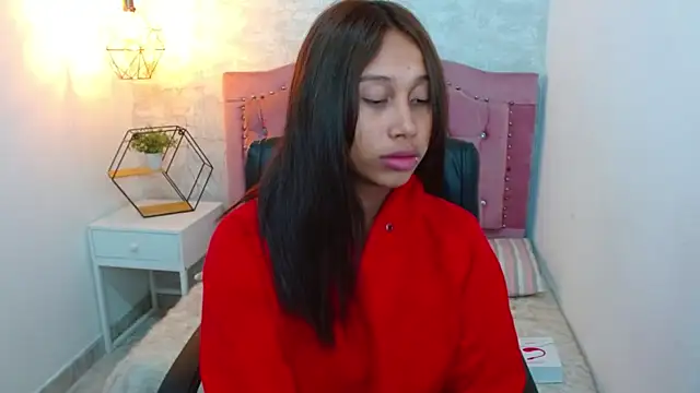 Celesteevanss  online show from 25, 1, 2025