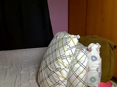 Queen petite  online show from 29, 7, 2026