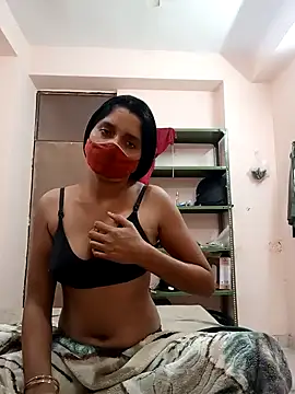 Snapshot of Young_couple143 chatting on 12, 1, 2025 Young couple143 online show from 12, 1, 2025