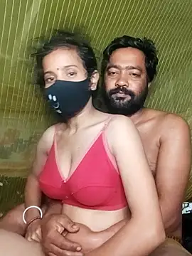 Snapshot of Young_couple143 chatting on 3, 12, 2025 Young couple143 online show from 3, 12, 2025