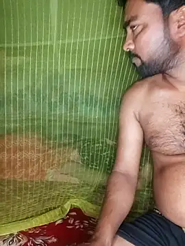 Snapshot of Young_couple143 chatting on 29, 3, 2026 Young couple143 online show from 29, 3, 2026