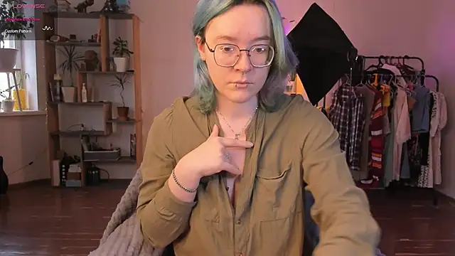 alisahug online show from 9, 9, 2025