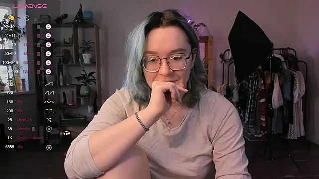 alisahug online show from 20, 9, 2025