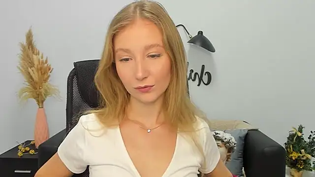 LolaWilsons online show from 30, 12, 2024