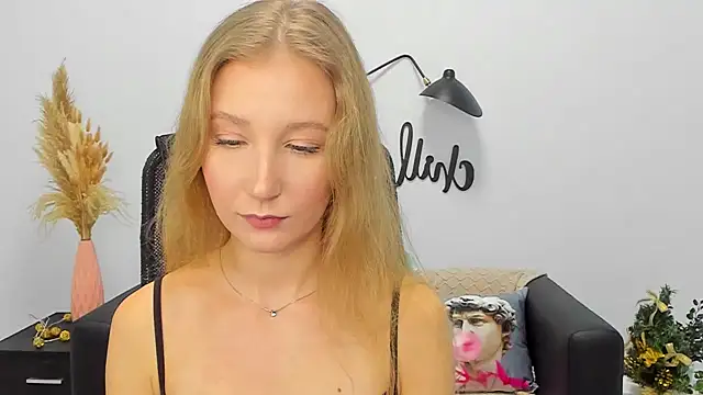 LolaWilsons online show from 3, 1, 2025