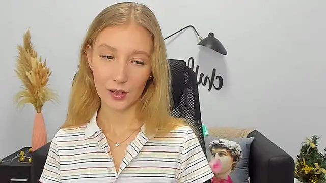 LolaWilsons online show from 5, 1, 2025