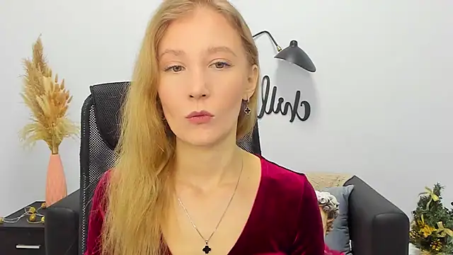 LolaWilsons online show from 6, 1, 2025